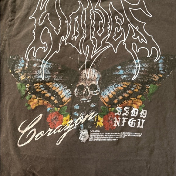 Darc Sport Other - Darc Sport Brown Short Sleeve Tee with Edgy Graphic Design “Corazon”